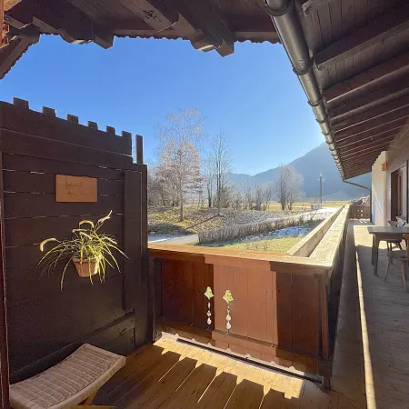 Terrassenwohnung mit Dachboden